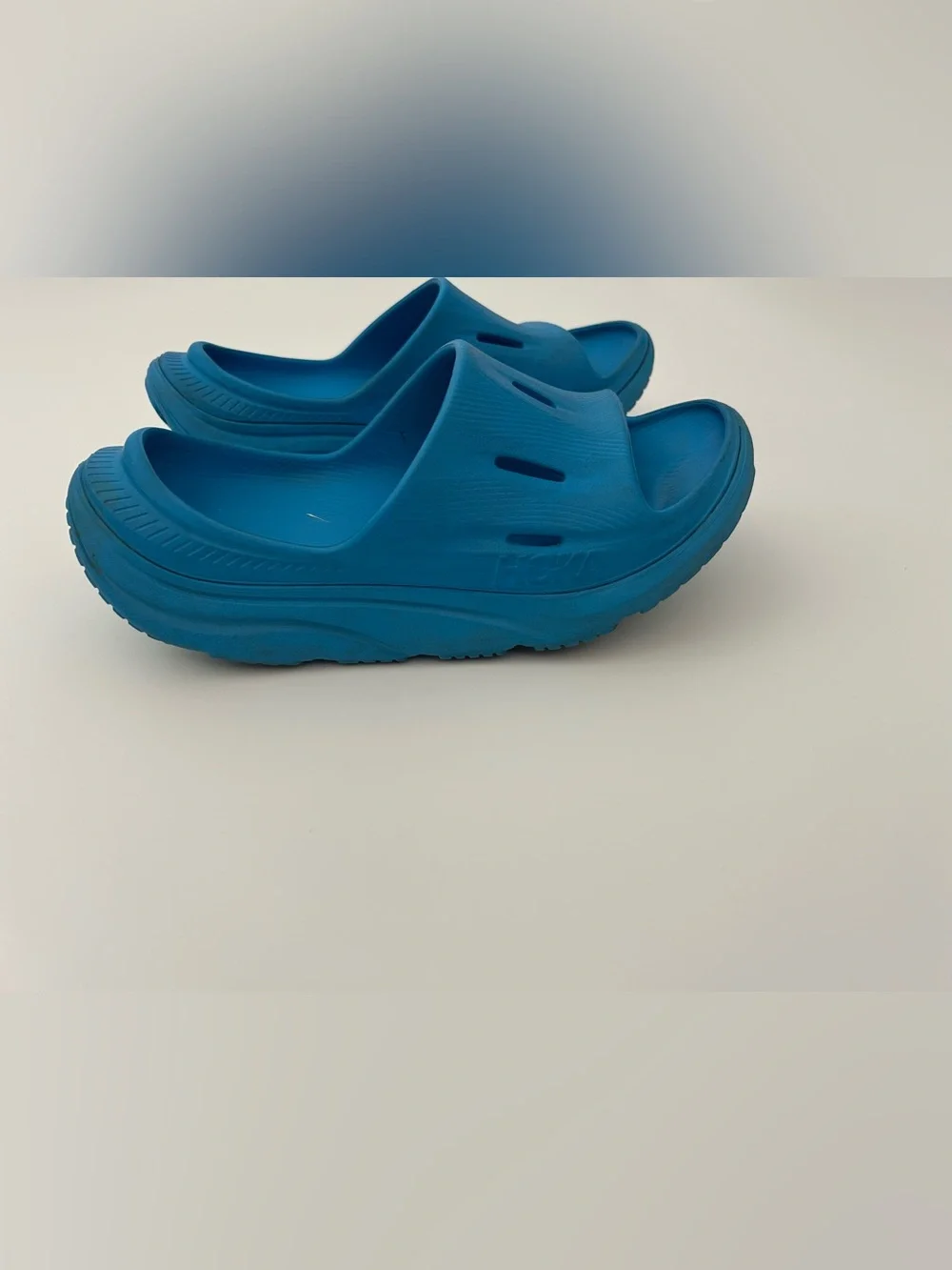 Hoka Ora Recovery Slide Youth Size 6 Blue Sandals Shoes Slip On Summer Pool $60
